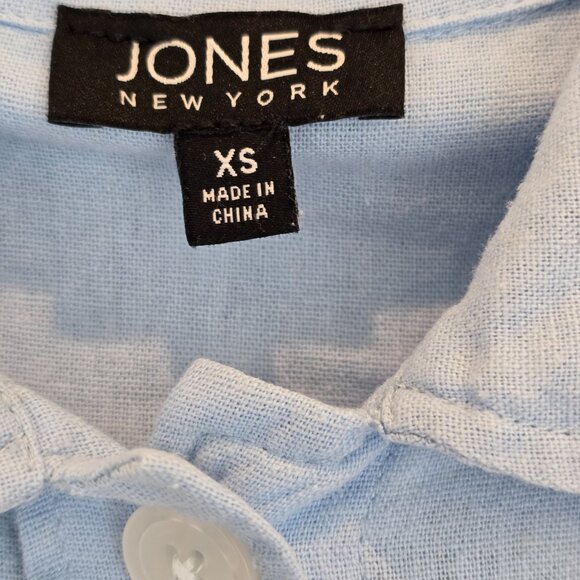 Jones NY Women's Light Blue Button-Up Shirt XS  3/4 Sleeve Cotton Blend Casual - Picture 2 of 13